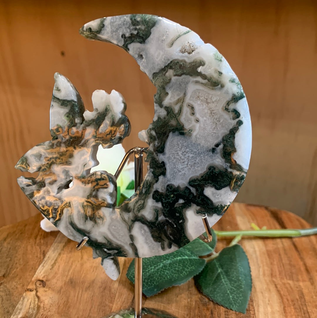 AGATE MOSS FAIRY IN THE MOON