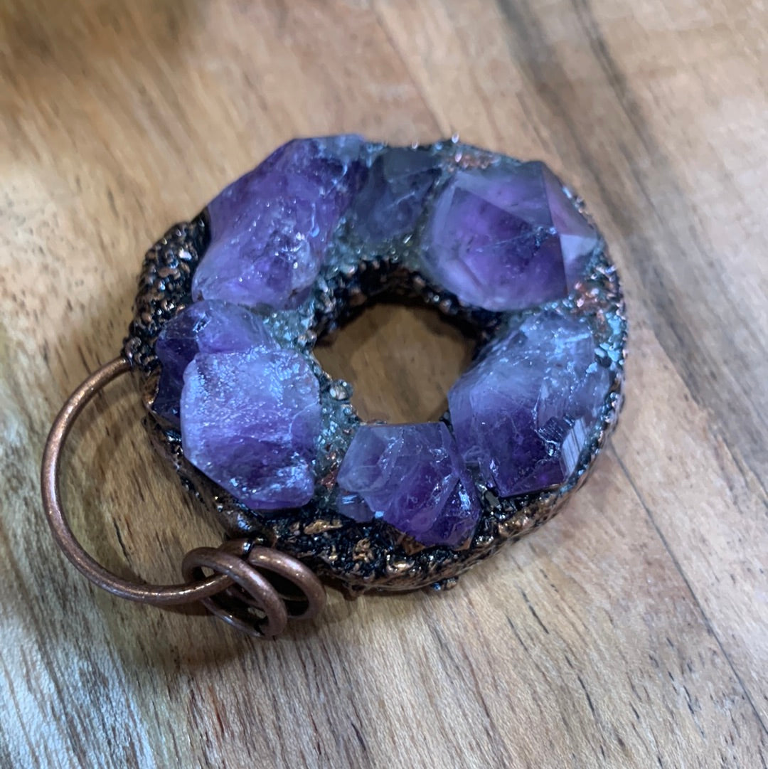 AMETHYST DONUT