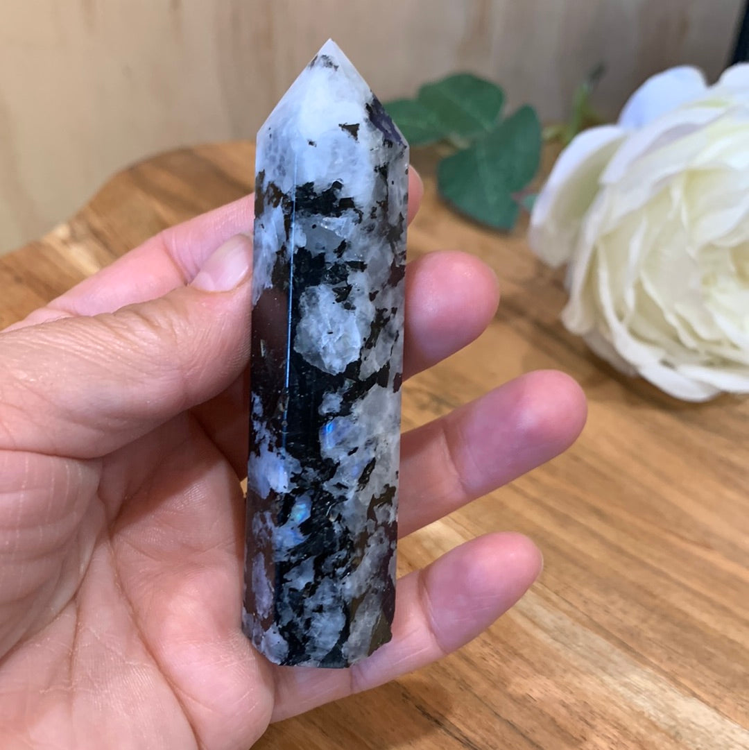 RAINBOW MOONSTONE POINTS