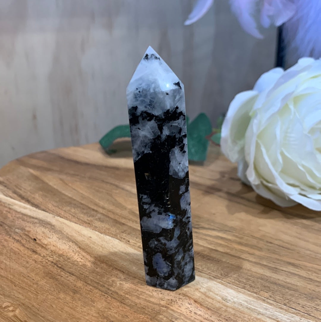 RAINBOW MOONSTONE POINTS
