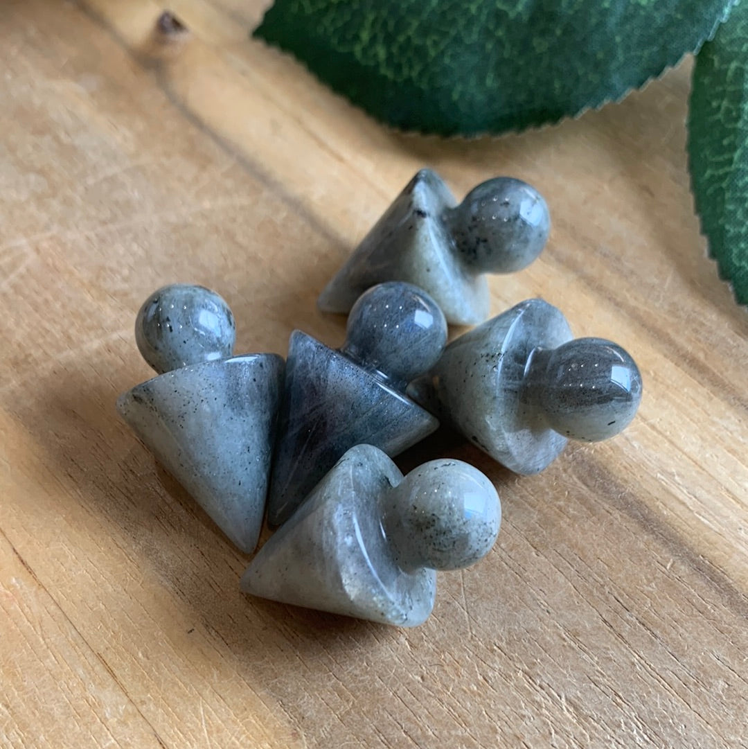 CRYSTAL SPIN TOPS (LABRADORITE & AMETHYST)