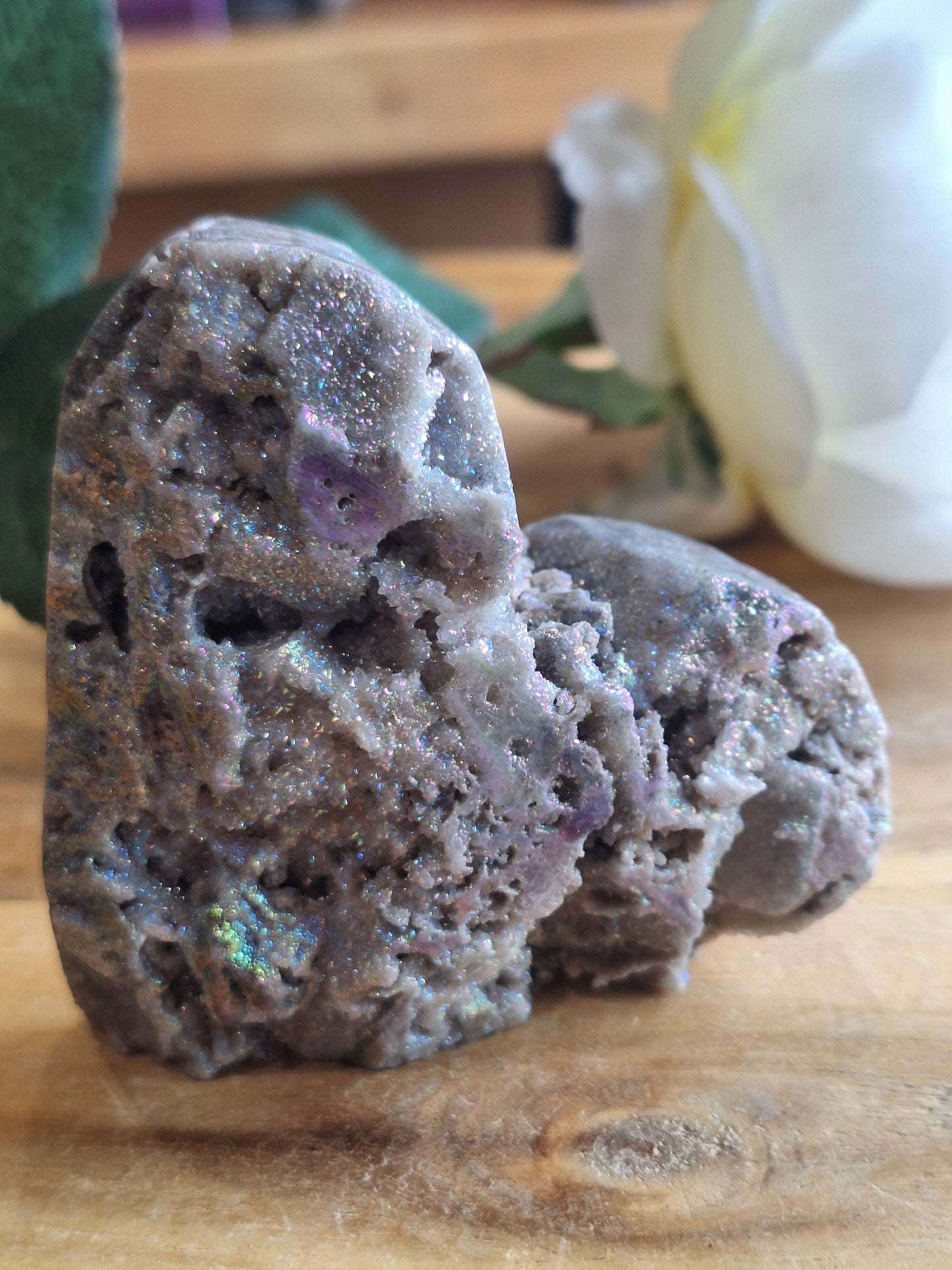 AURA COATED SPHALERITE HEARTS
