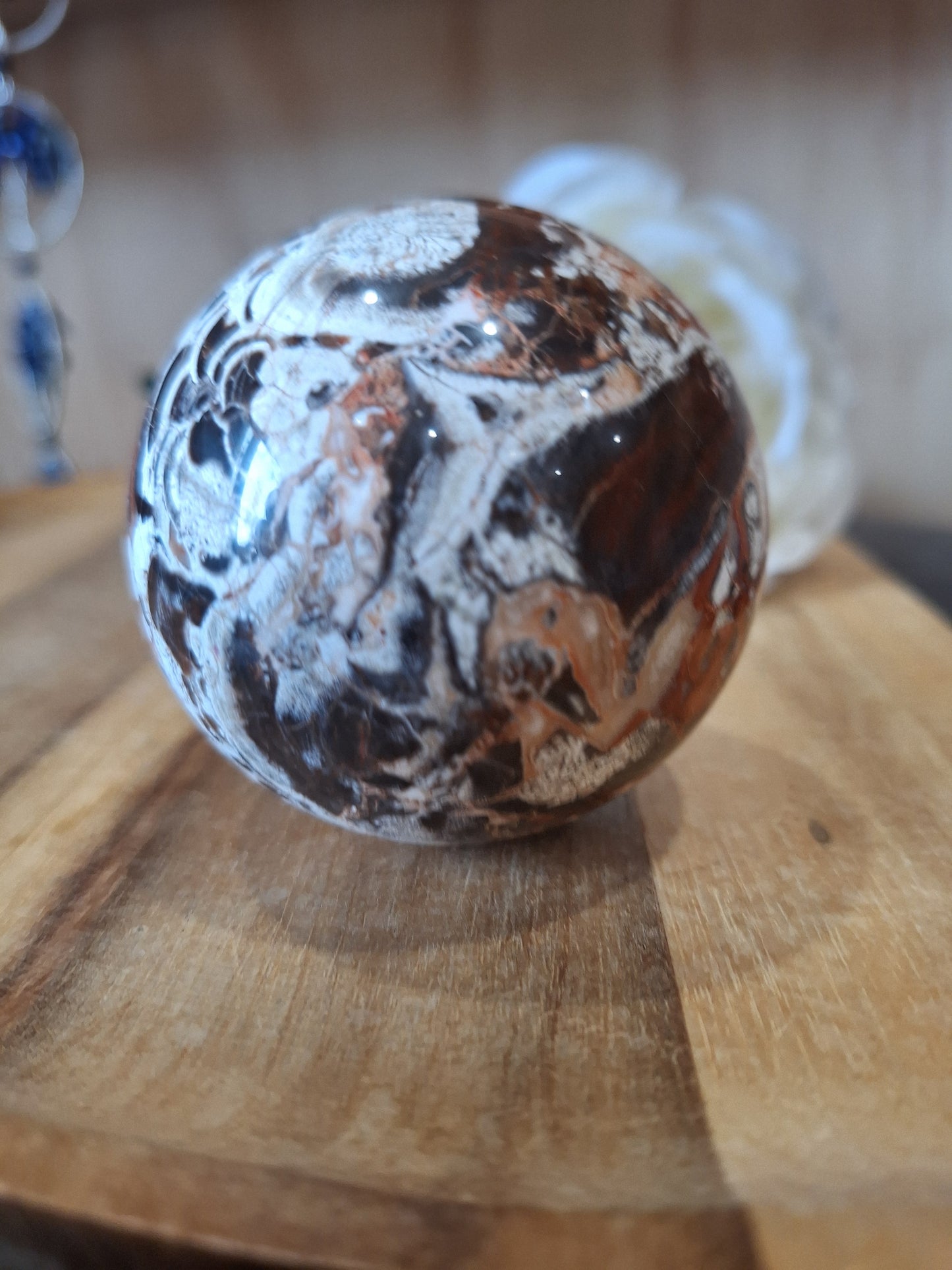 MEXICAN AGATE SPHERE (ALSO KNOWN AS CRAZY LACE)