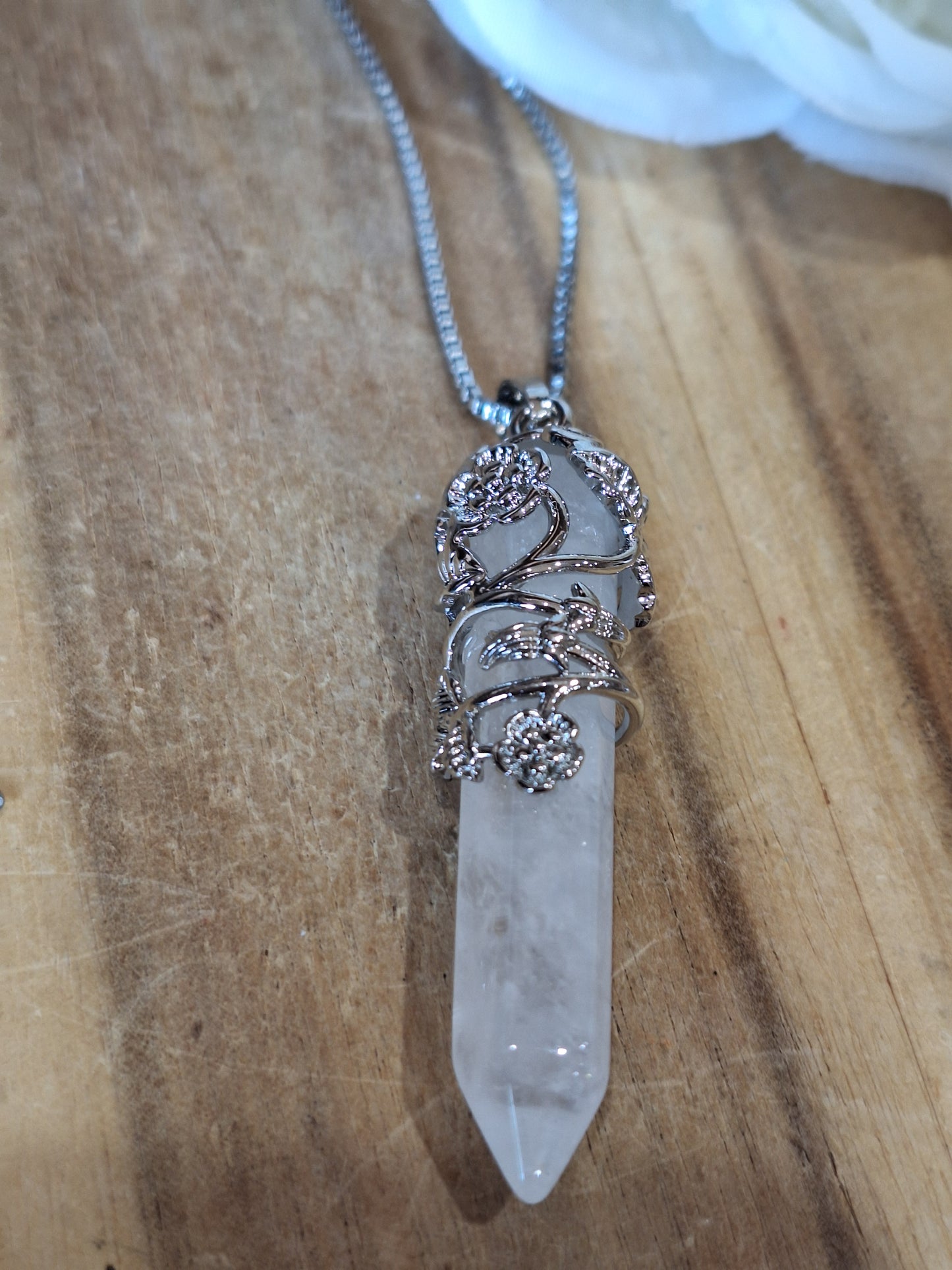 CLEAR QUARTZ ROSE NECKLACE