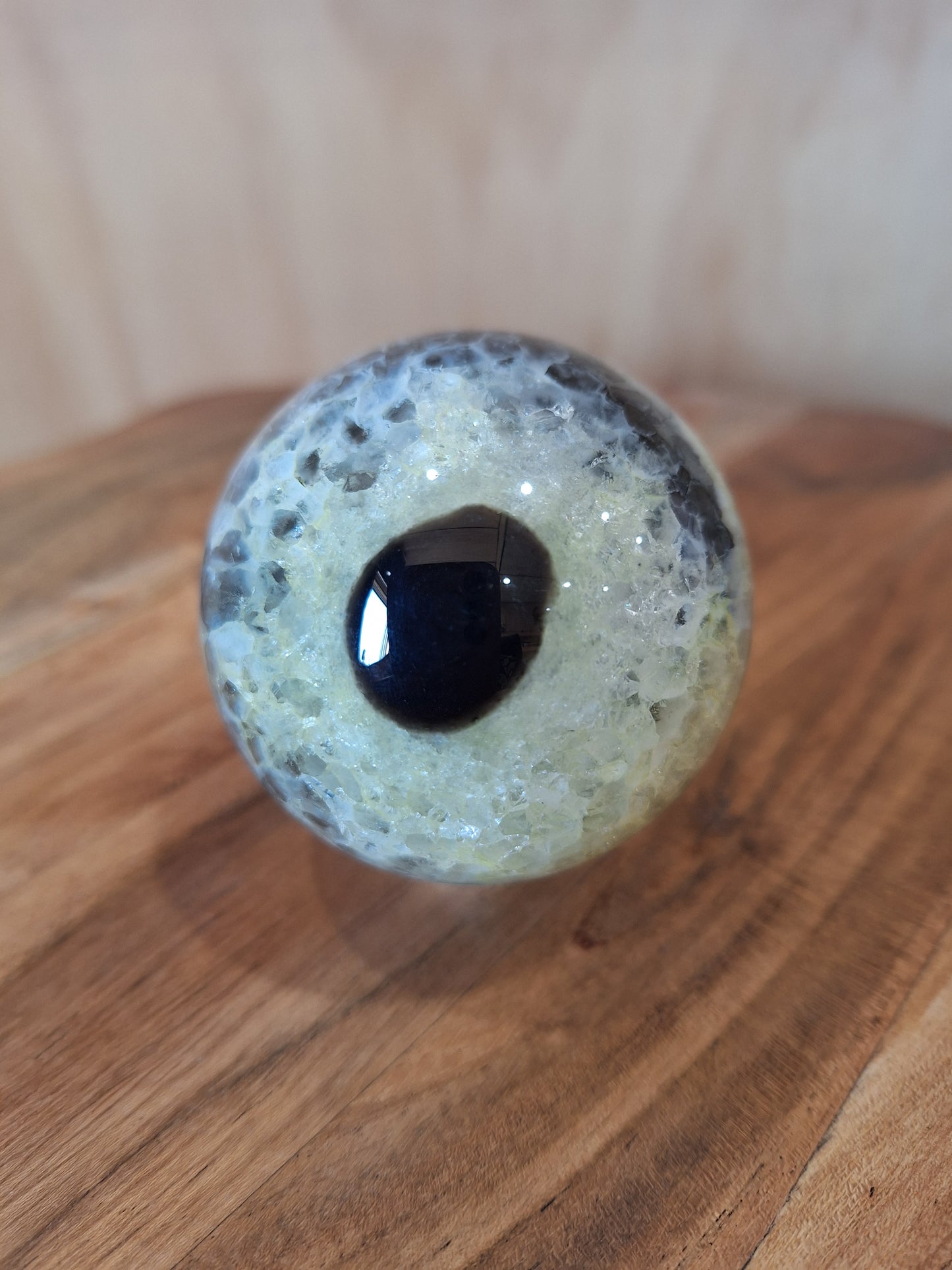 BLACK AGATE WITH CITRINE SPHERES