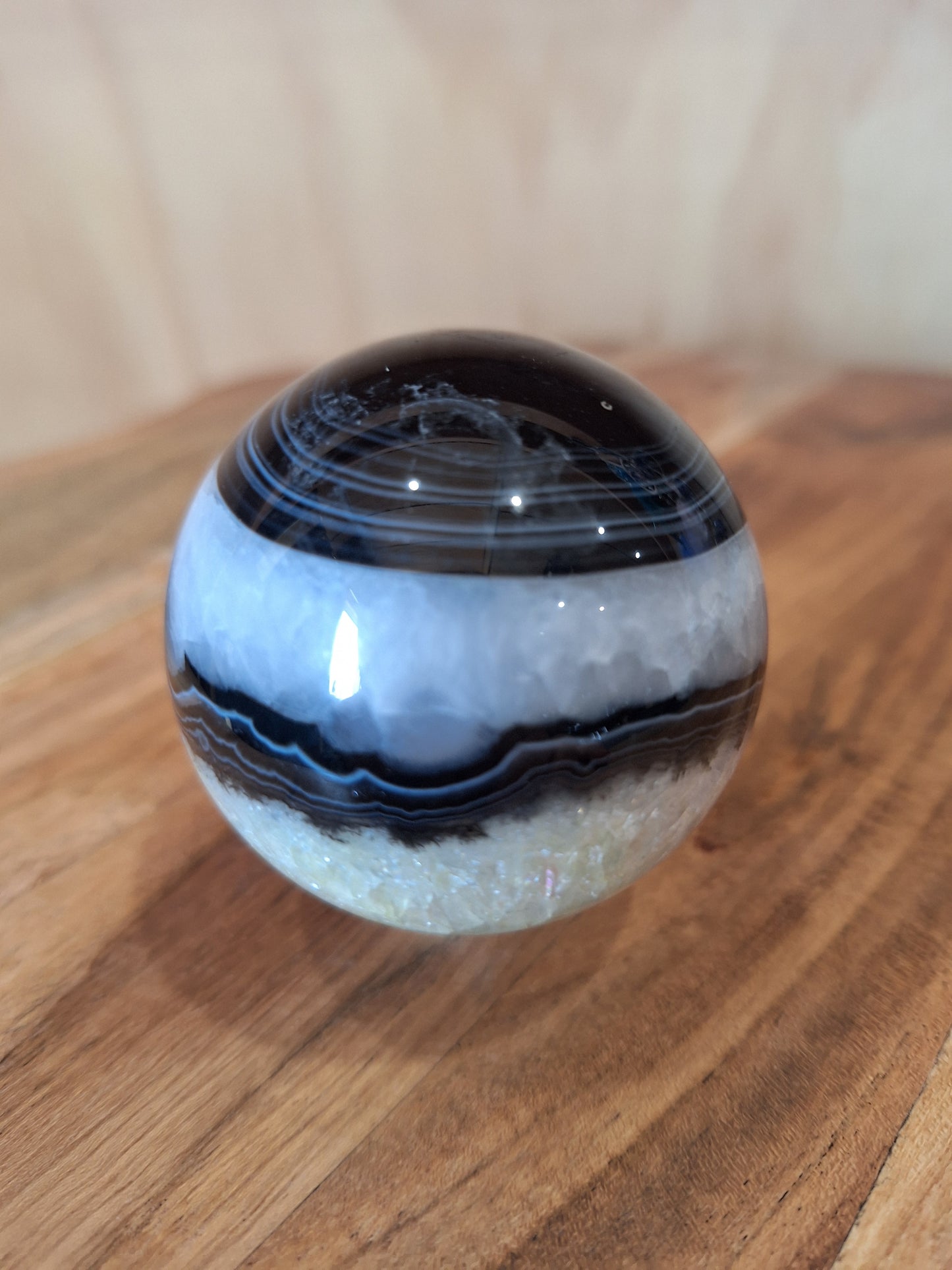 BLACK AGATE WITH CITRINE SPHERES