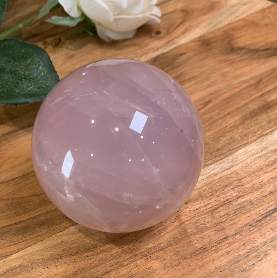 ROSE QUARTZ SPHERE (SPECIAL WTIH STAR AND DENDRETIC INSIDE)