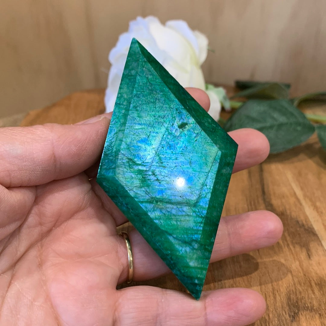 GREEN DYED MOONSTONE DIAMOND