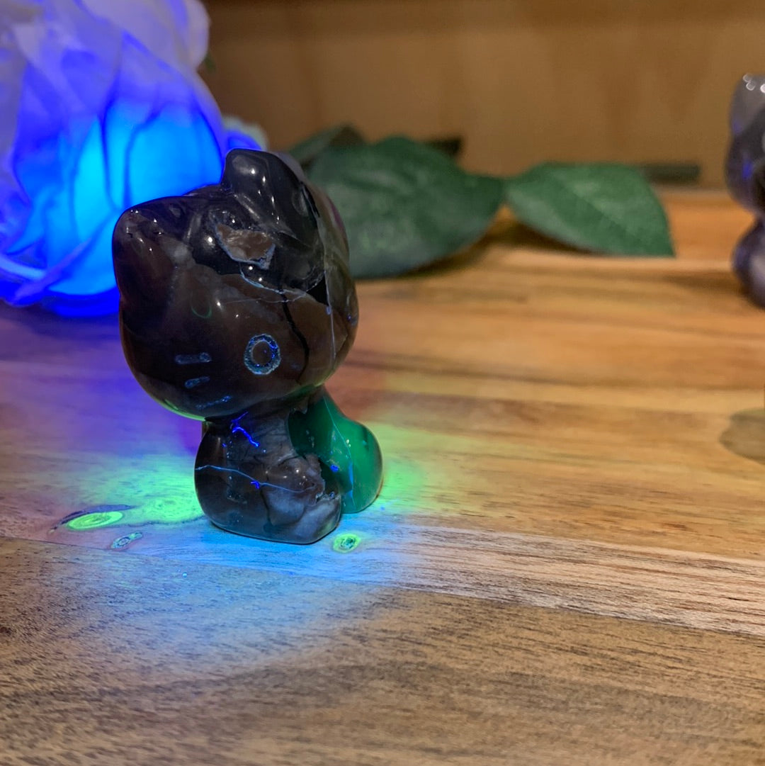 VOLCANO AGATE HELLO KITTYS