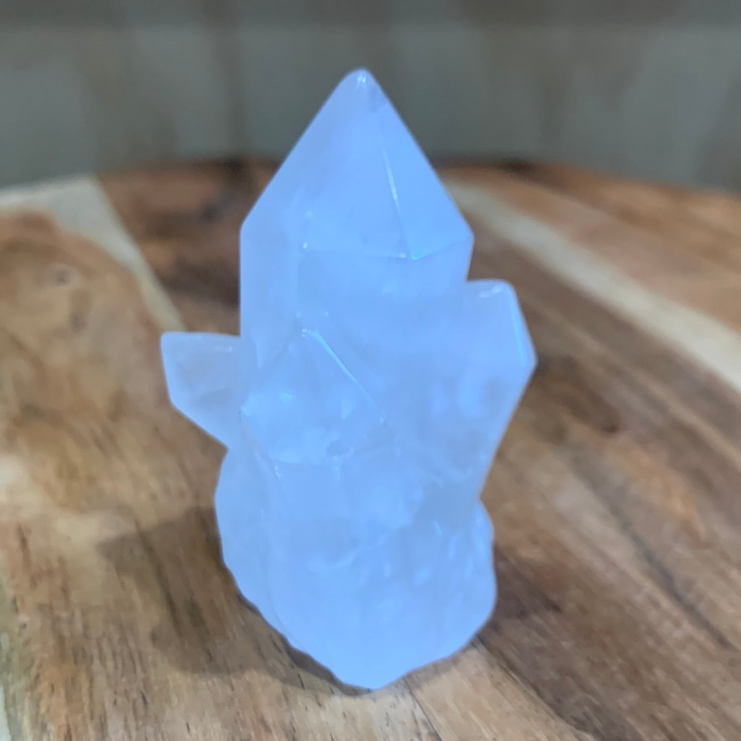 CLEAR QUARTZ CRYSTAL SHAPE