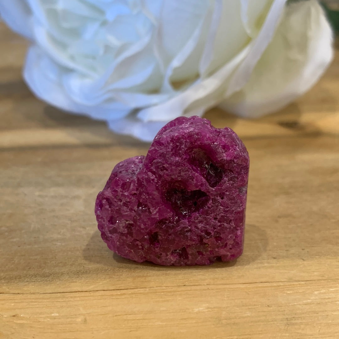 HONEYCOMB RUBY HEART (SMALL)