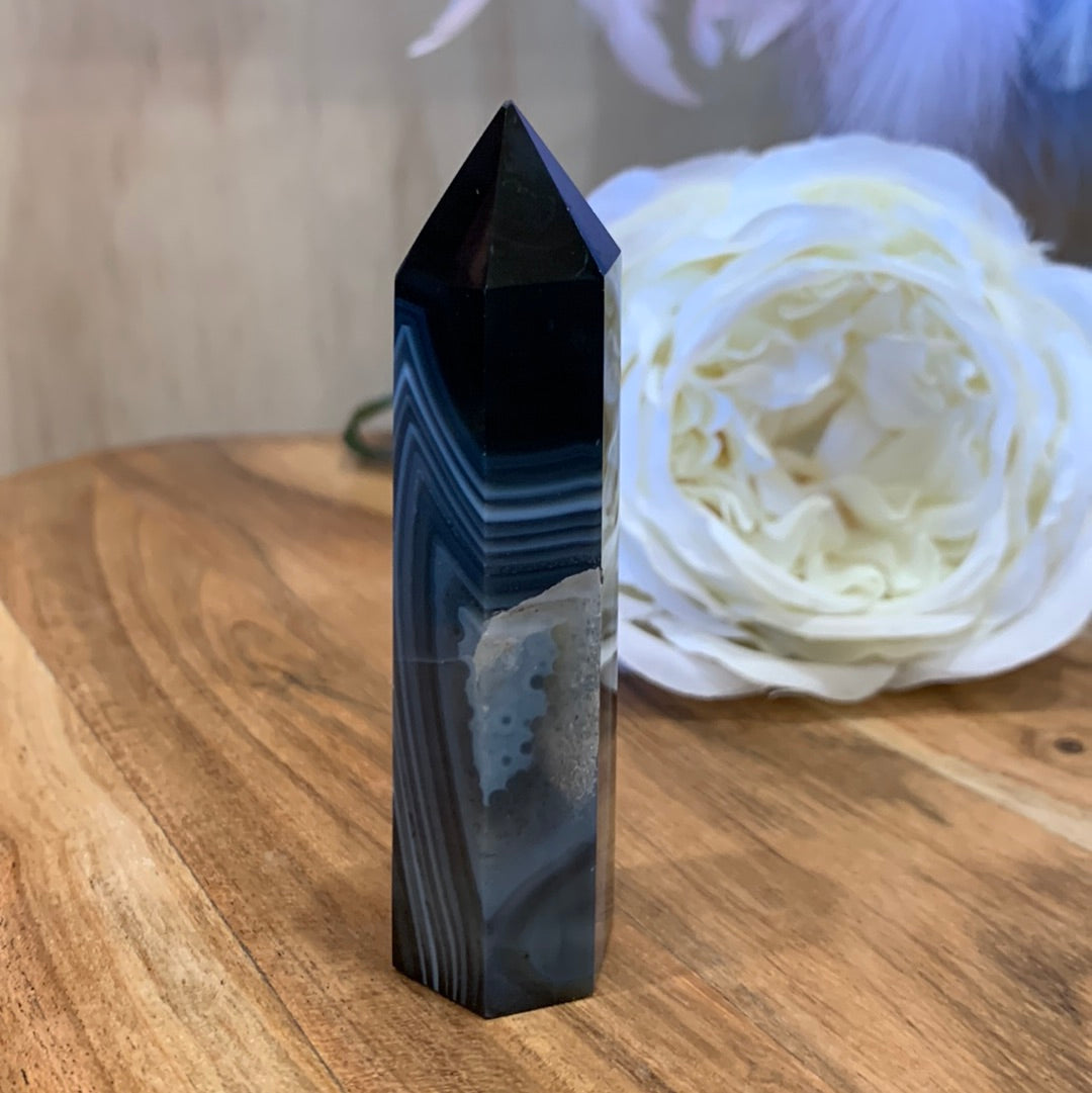 BLACK AGATE POINTS