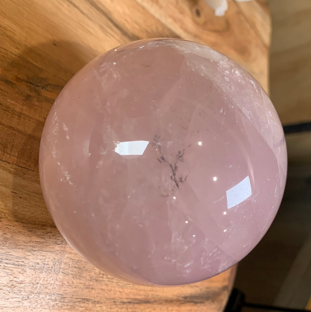 ROSE QUARTZ SPHERE (SPECIAL WTIH STAR AND DENDRETIC INSIDE)