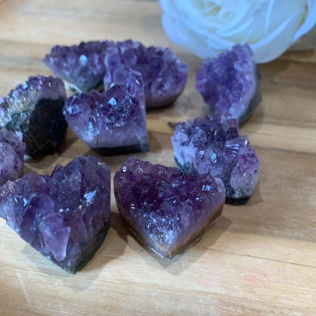 AMETHYST CLUSTERS (SMALL)
