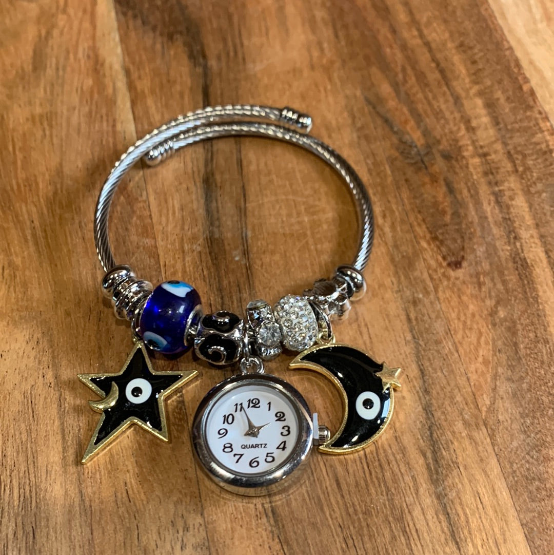 CHARM BRACLETS (NON CRYSTAL)