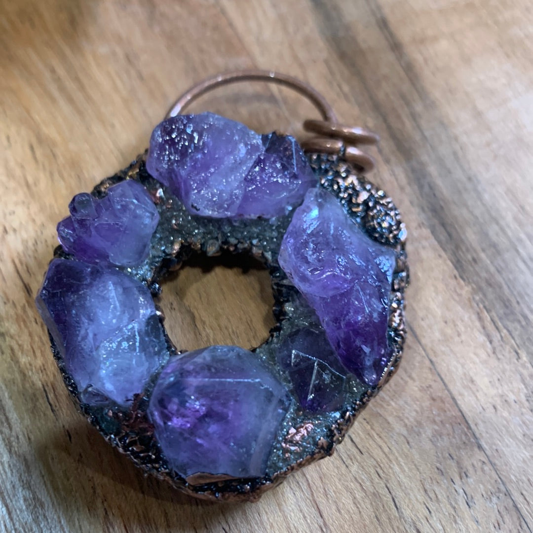 AMETHYST DONUT