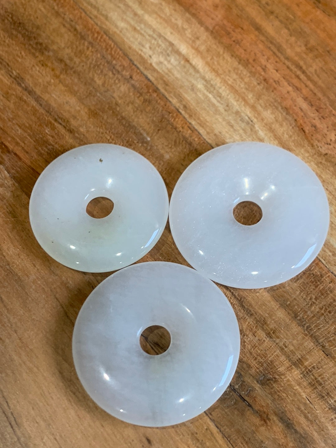 CRYSTAL DONUTS