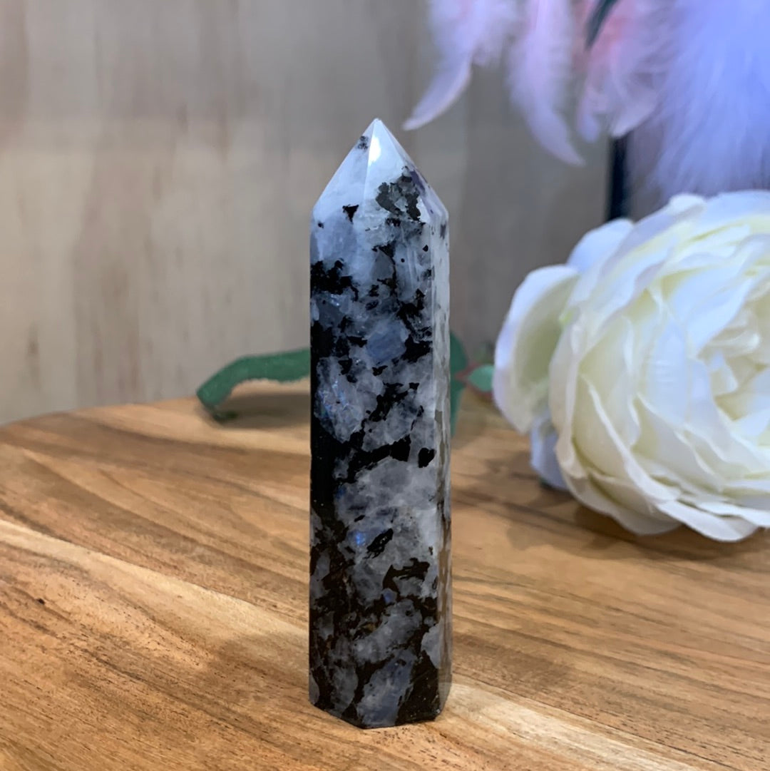RAINBOW MOONSTONE POINTS