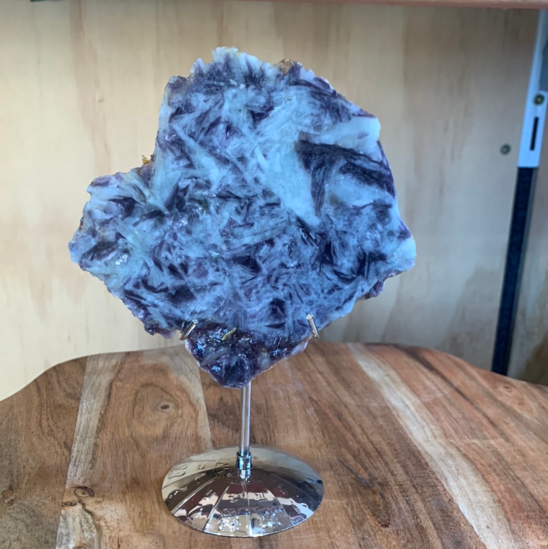 PURPLE MICA SLAB WITH STAND