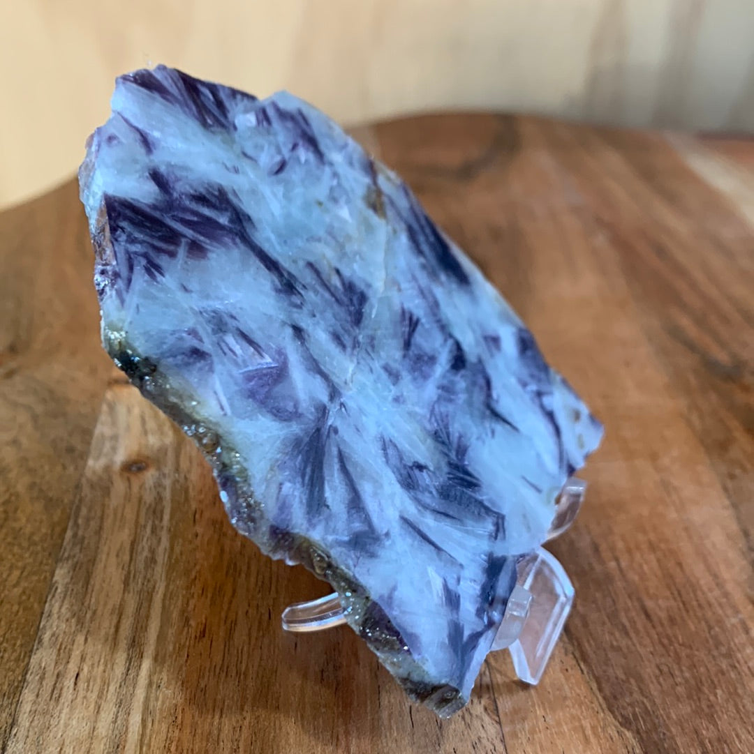 PURPLE MICA SLAB WITH STAND