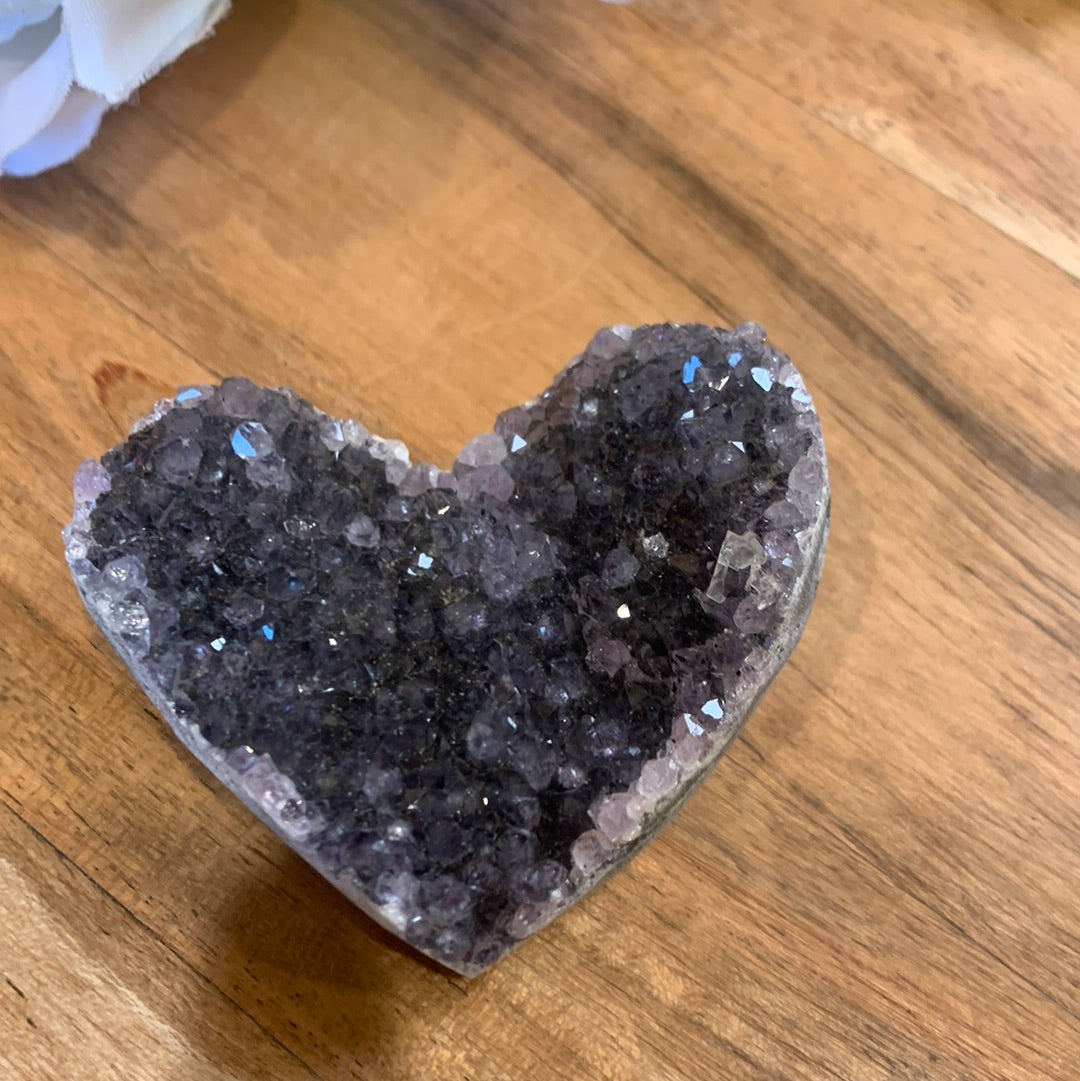 AMETHYST CLUSTER HEART