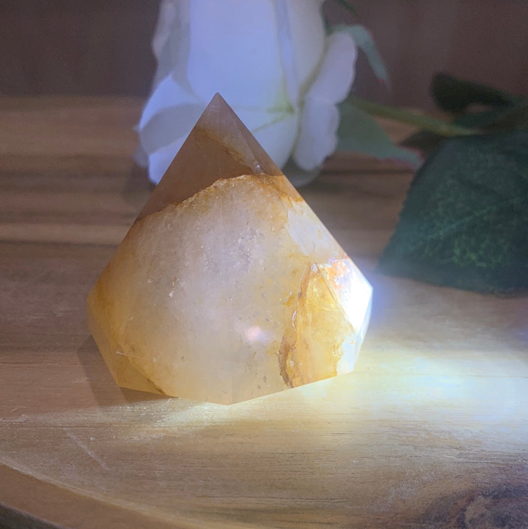 GOLDEN HEALER DIAMOND with STAND