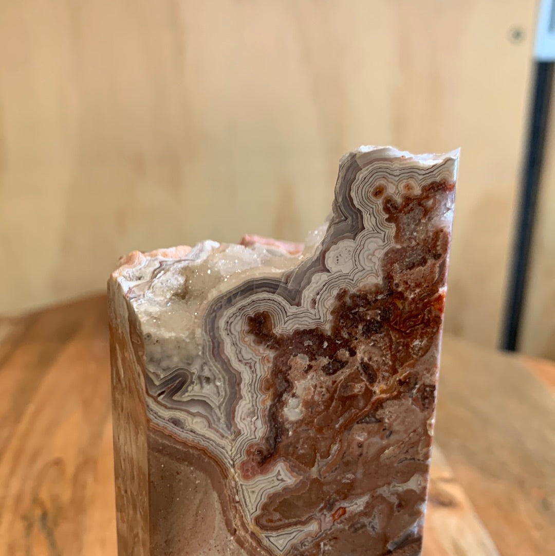 MEXICAN RED AGATE HALF TOWER
