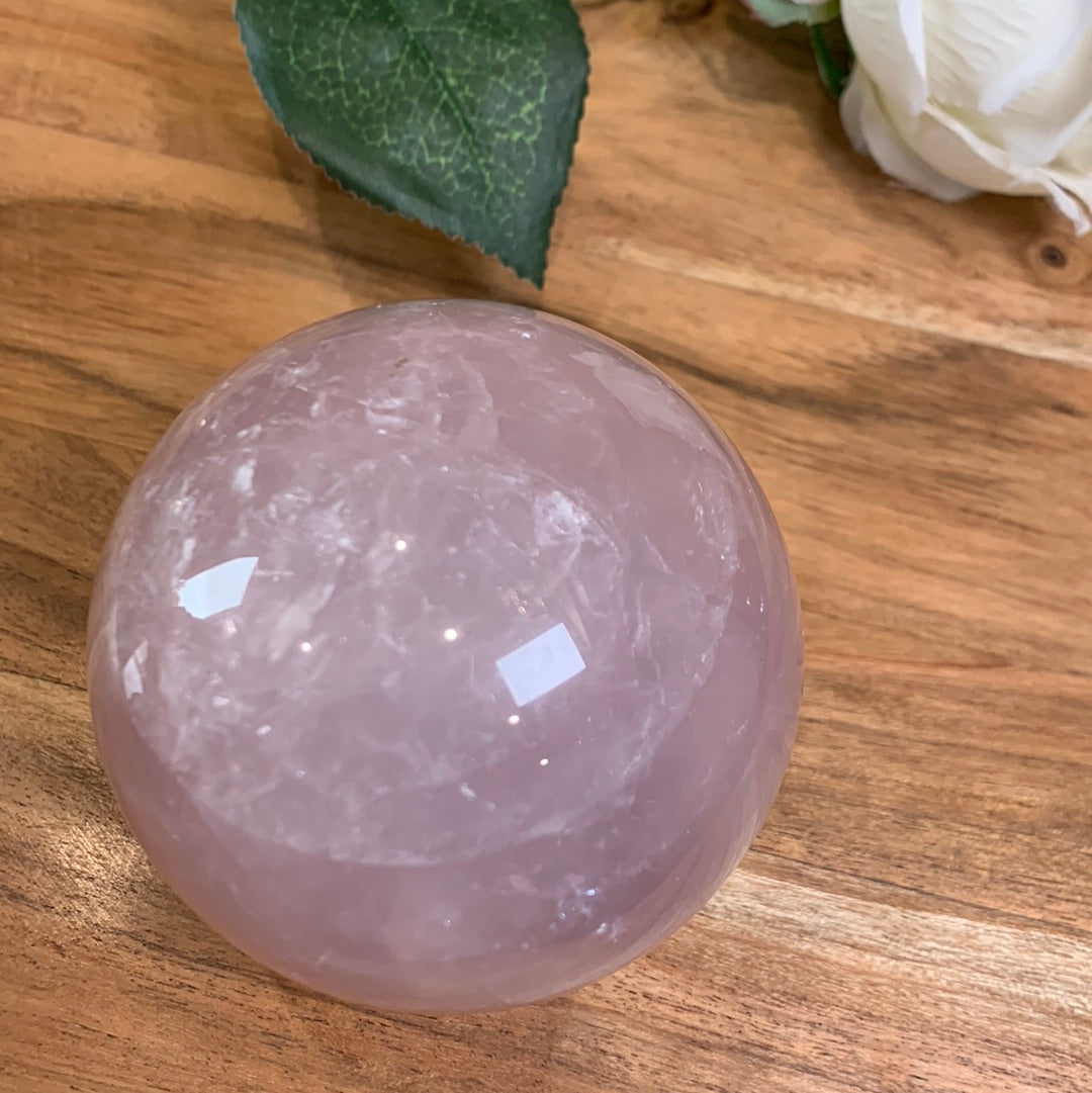 ROSE QUARTZ SPHERE (SPECIAL WTIH STAR AND DENDRETIC INSIDE)