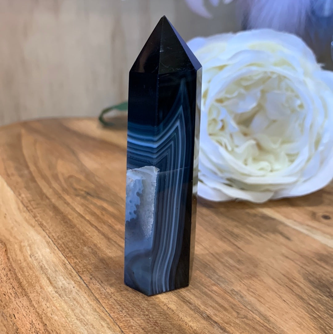 BLACK AGATE POINTS