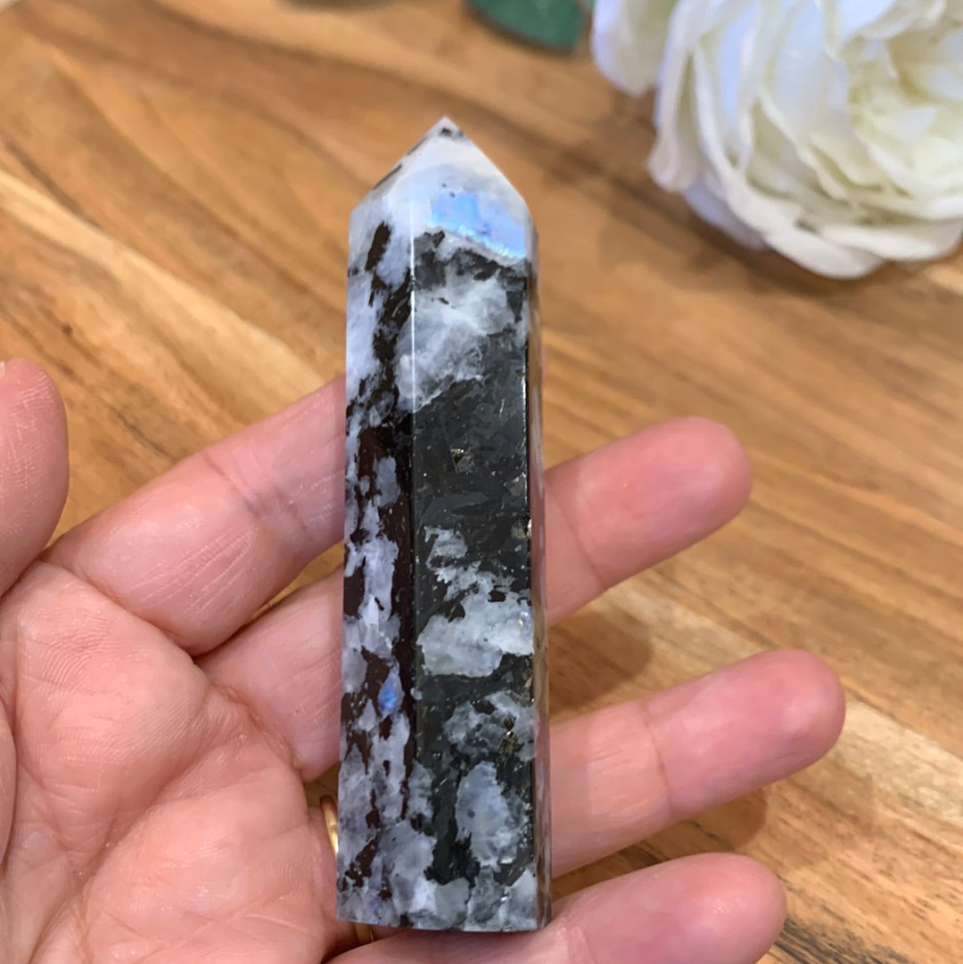 RAINBOW MOONSTONE POINTS