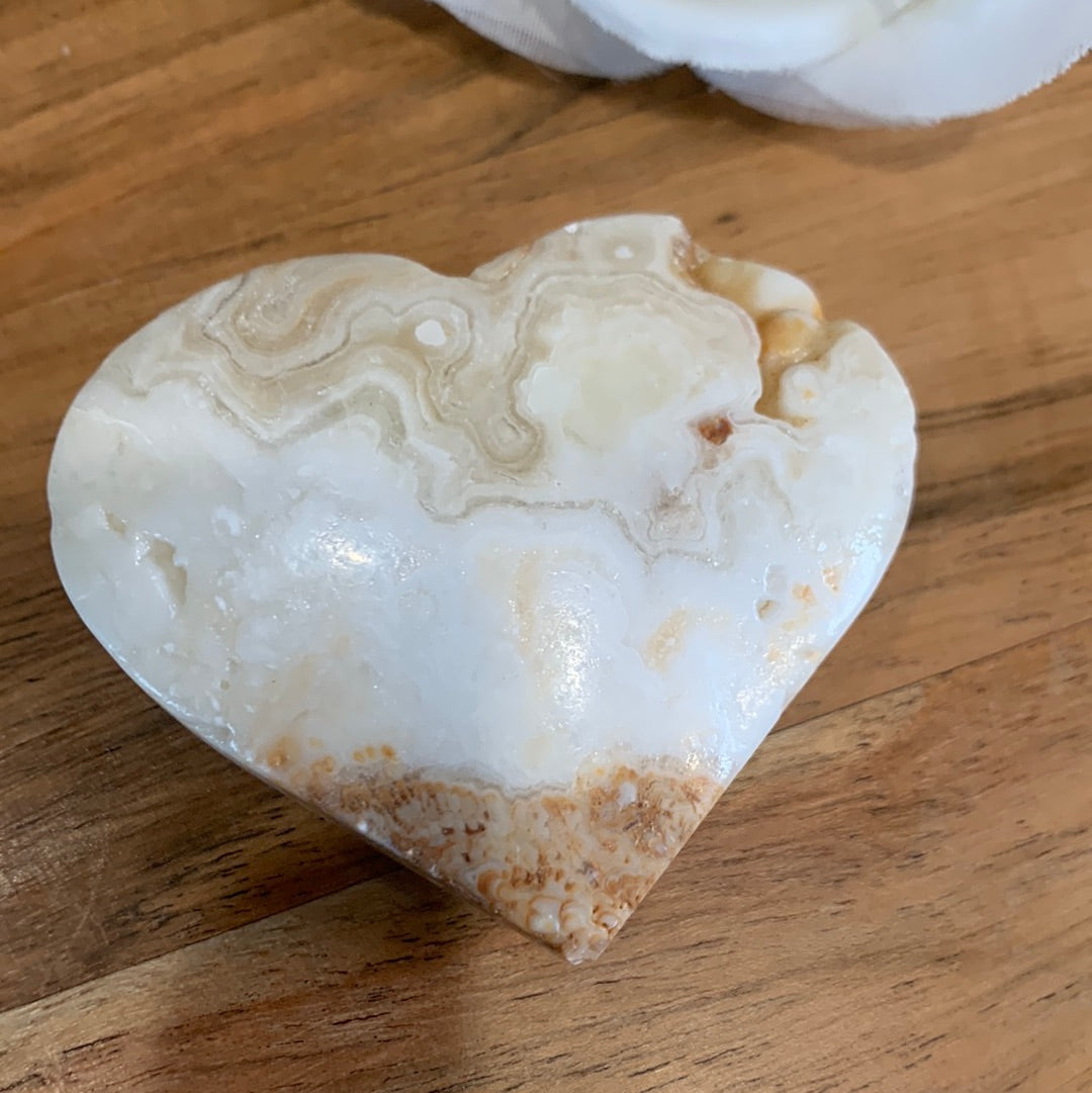 YELLOW CACITE HEARTS & PALMSTONES (WITH UV REACTION)