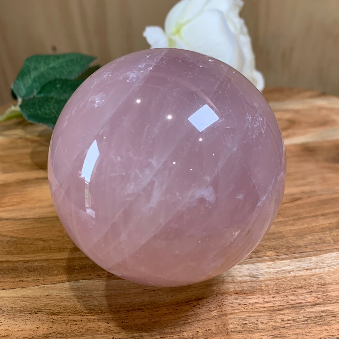 ROSE QUARTZ SPHERE (SPECIAL WTIH STAR AND DENDRETIC INSIDE)
