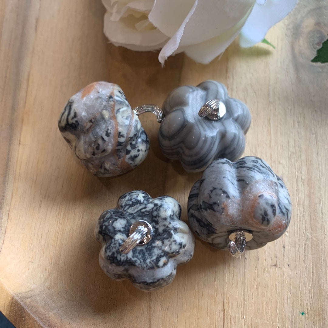 CRYSTAL PUMPKINS (MED)