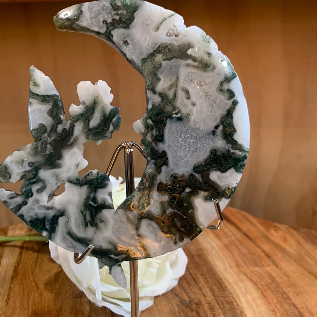 AGATE MOSS FAIRY IN THE MOON
