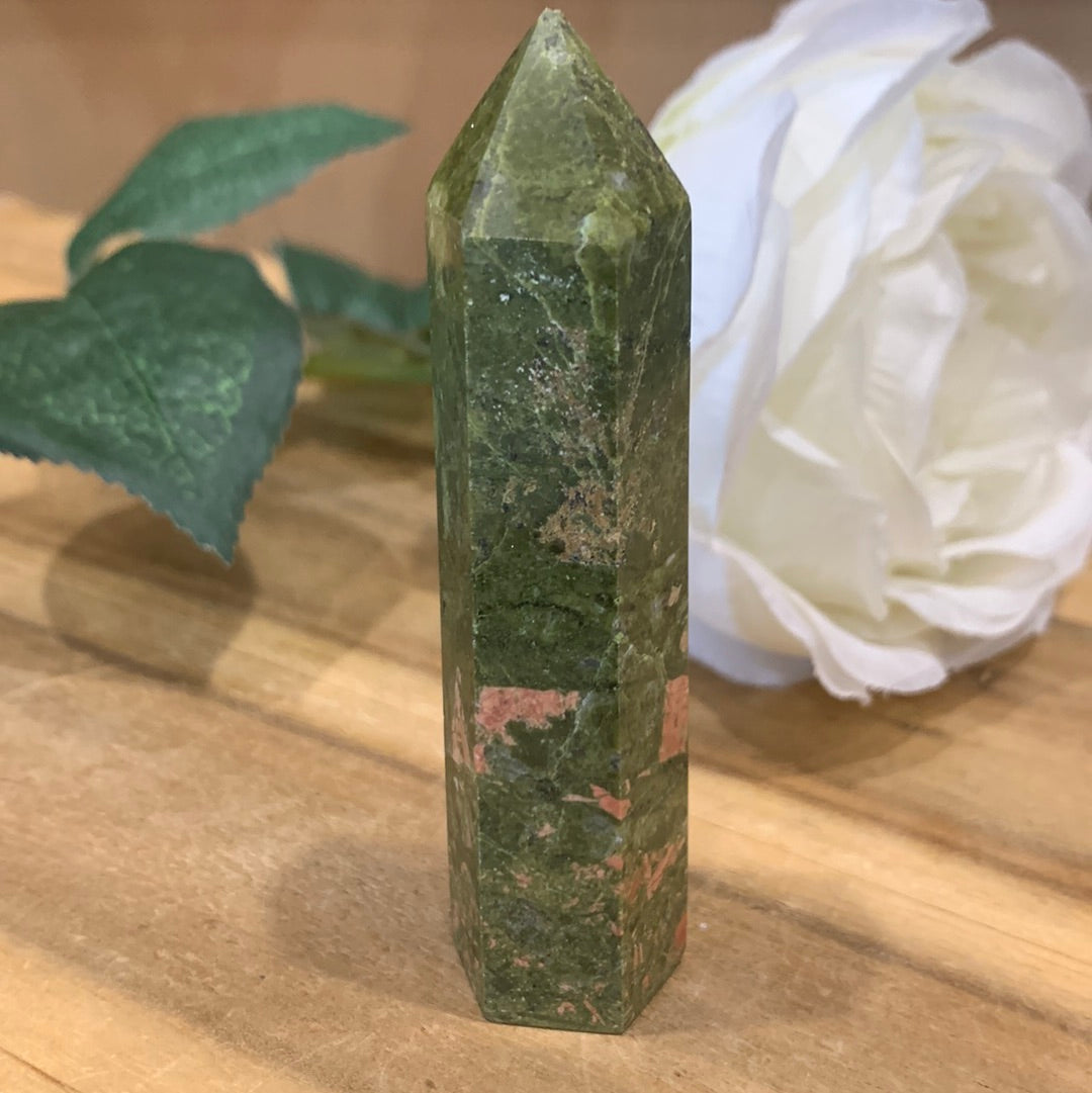 UNAKITE POINT