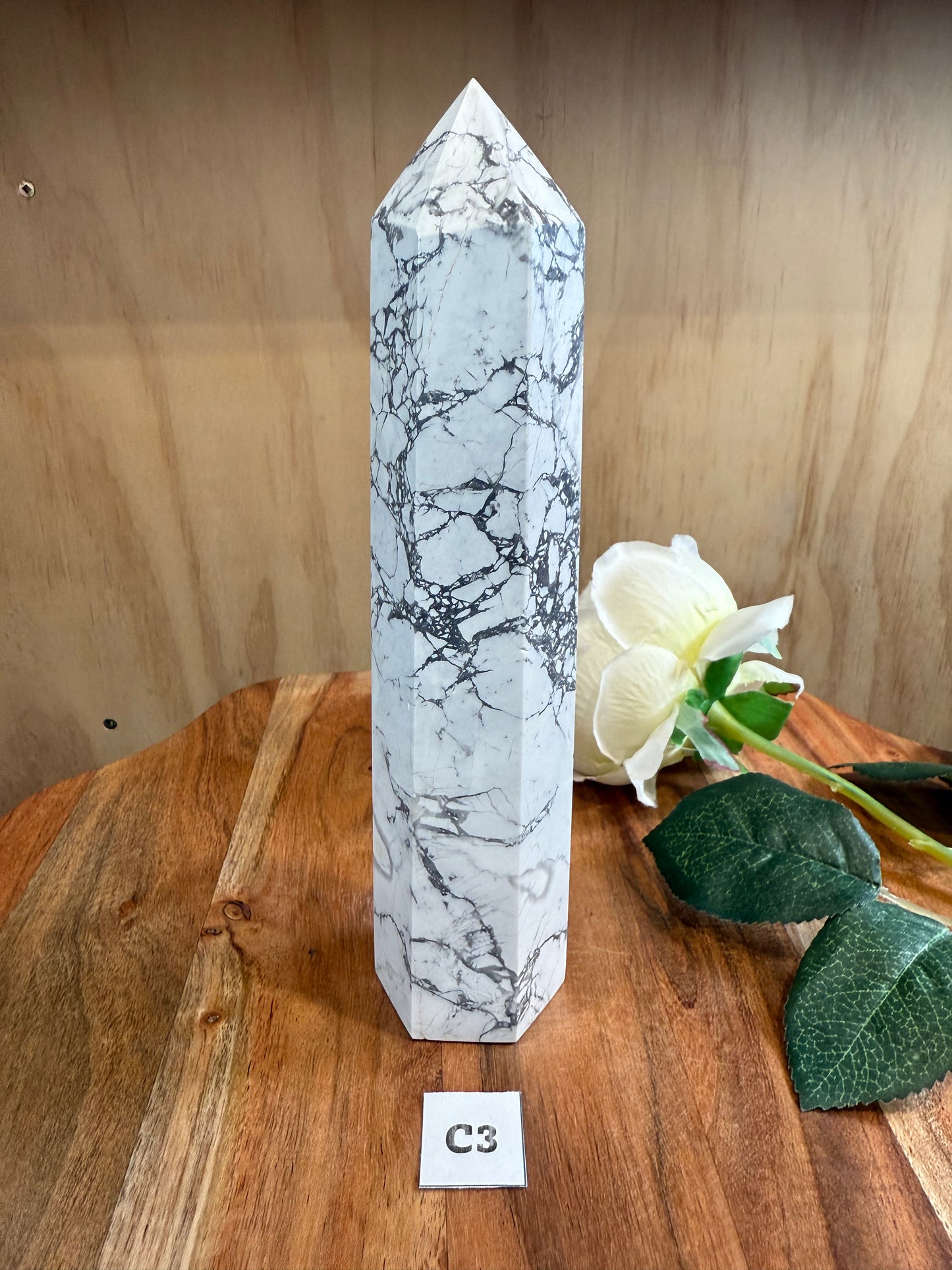 HOWLITE TOWERS