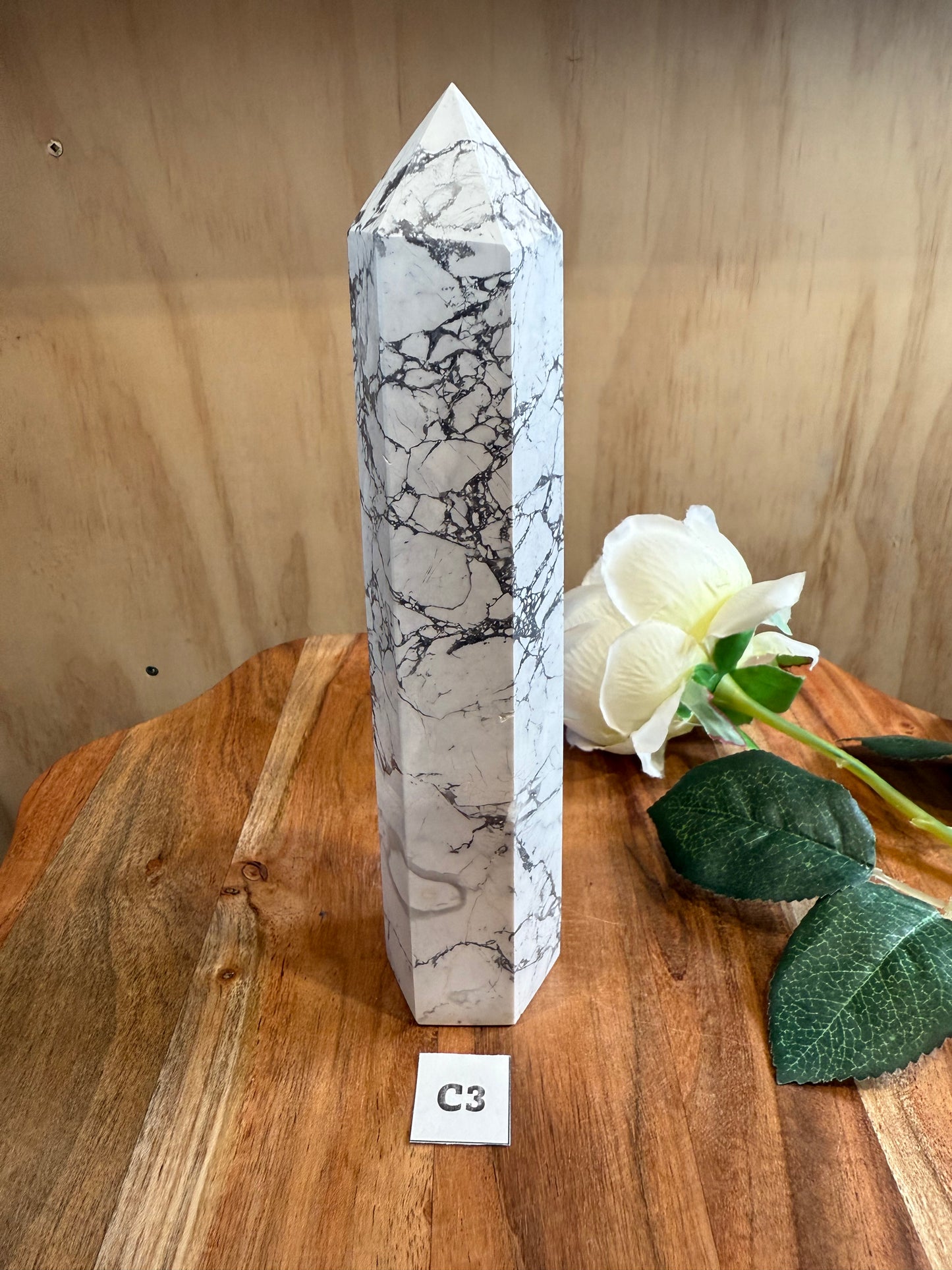 HOWLITE TOWERS