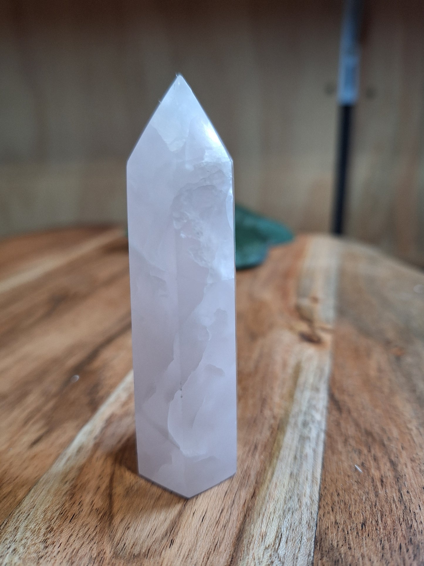 ROSE QUARTZ POINT