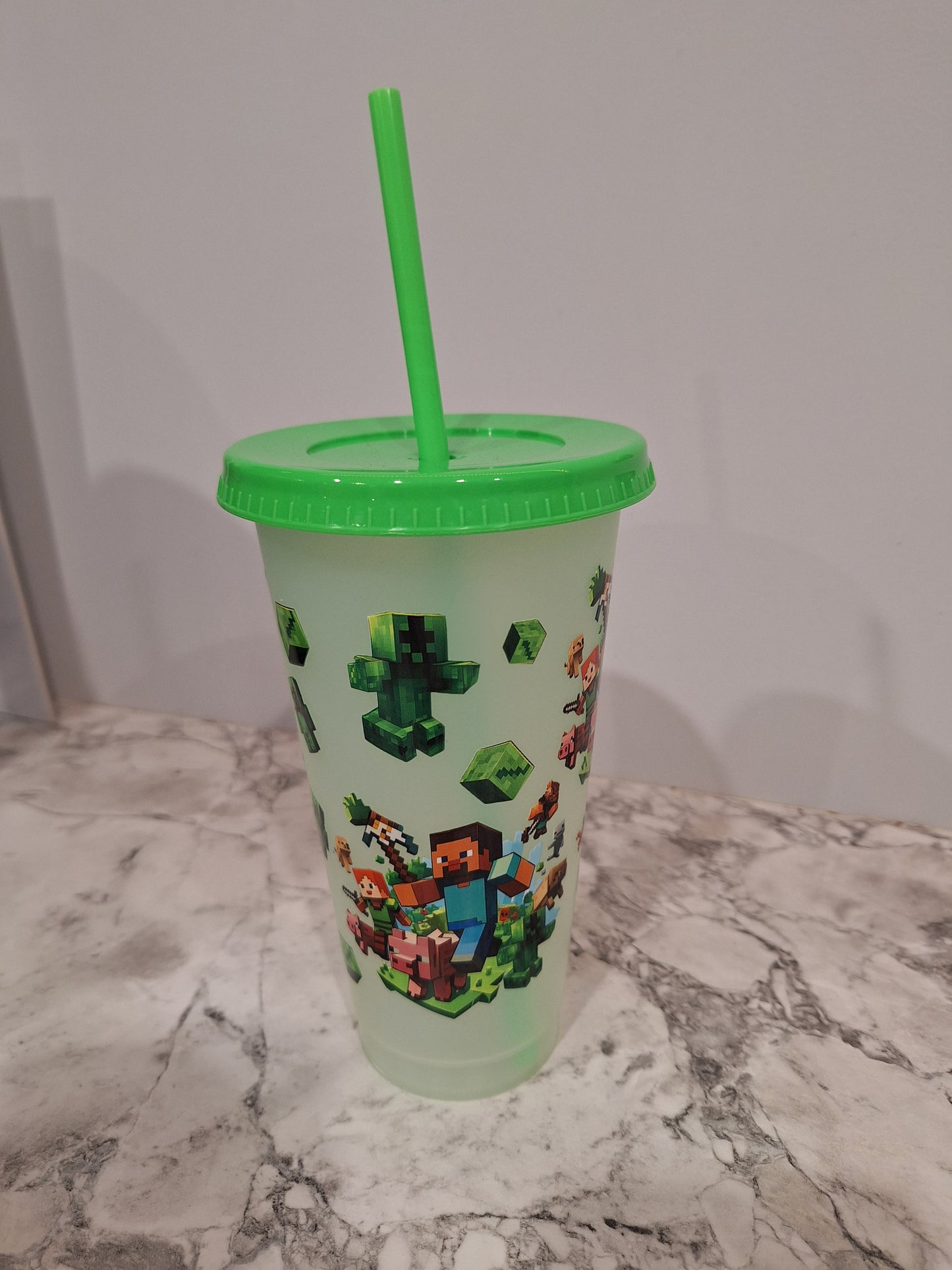 COLOUR CHANGING REUSABLE BPA FREE L CUP (24oz) WITH LID AND STRAW + SUBLIMATION WRAP