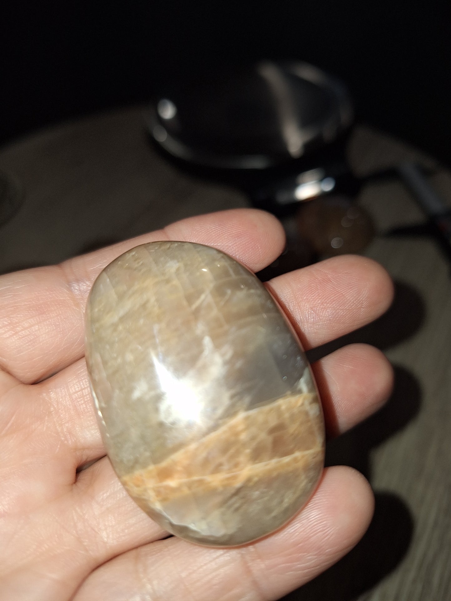 PALM STONES (MEDIUM & LARGE)