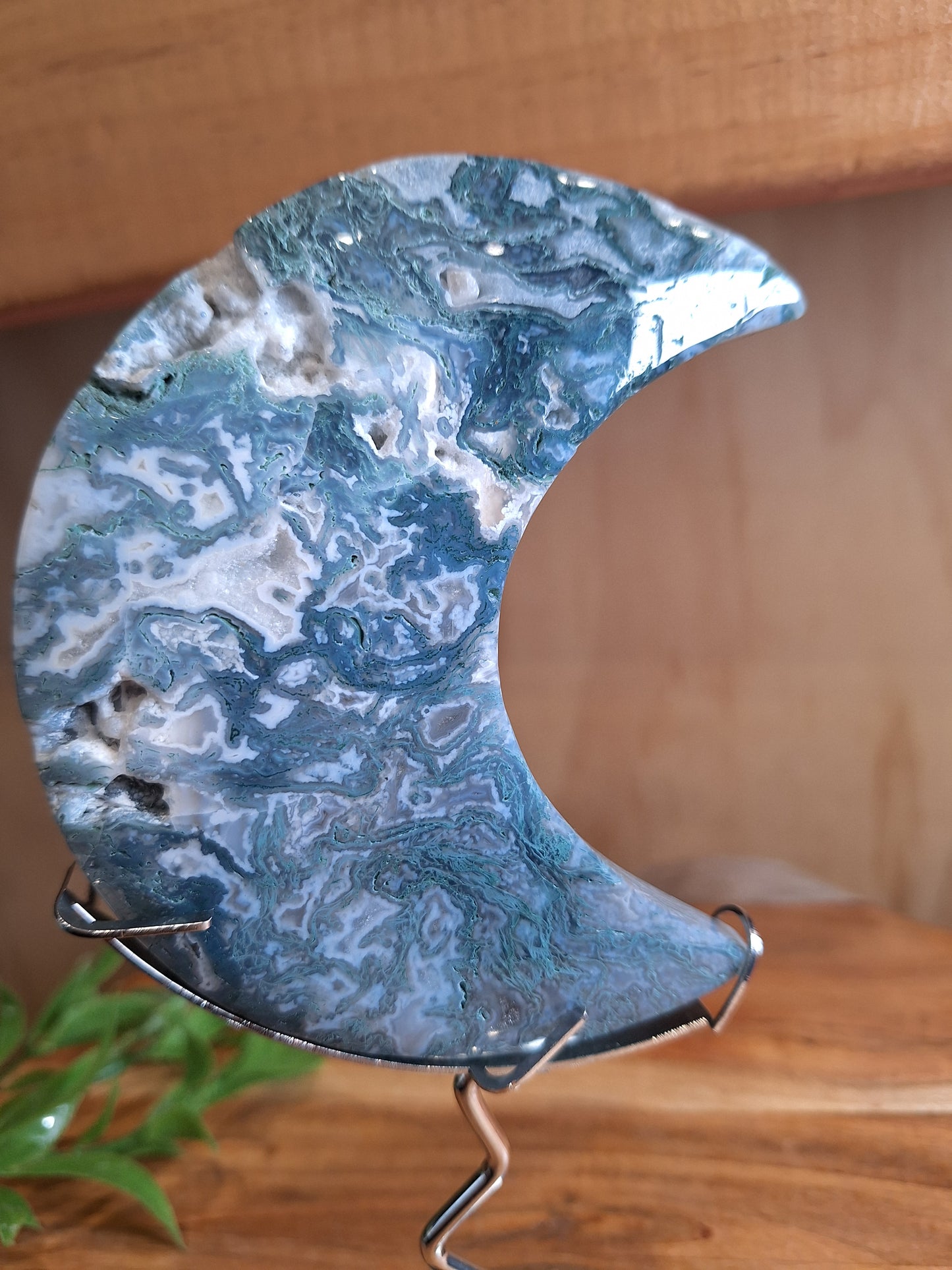 MOSS AGATE MOON INCLUDING STAND