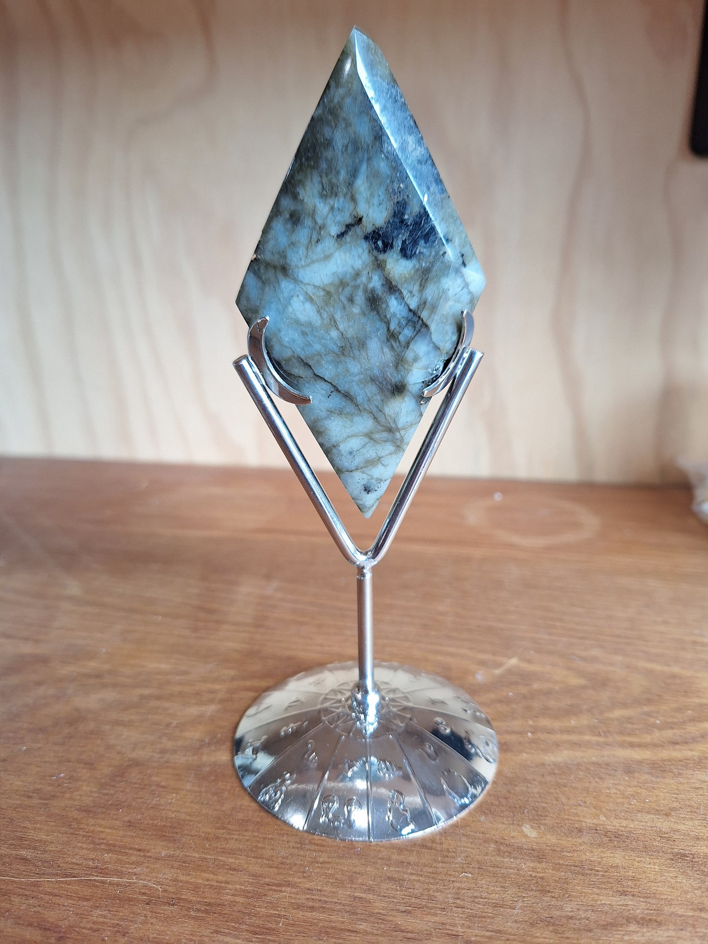 LABRADORITE DIAMONDS