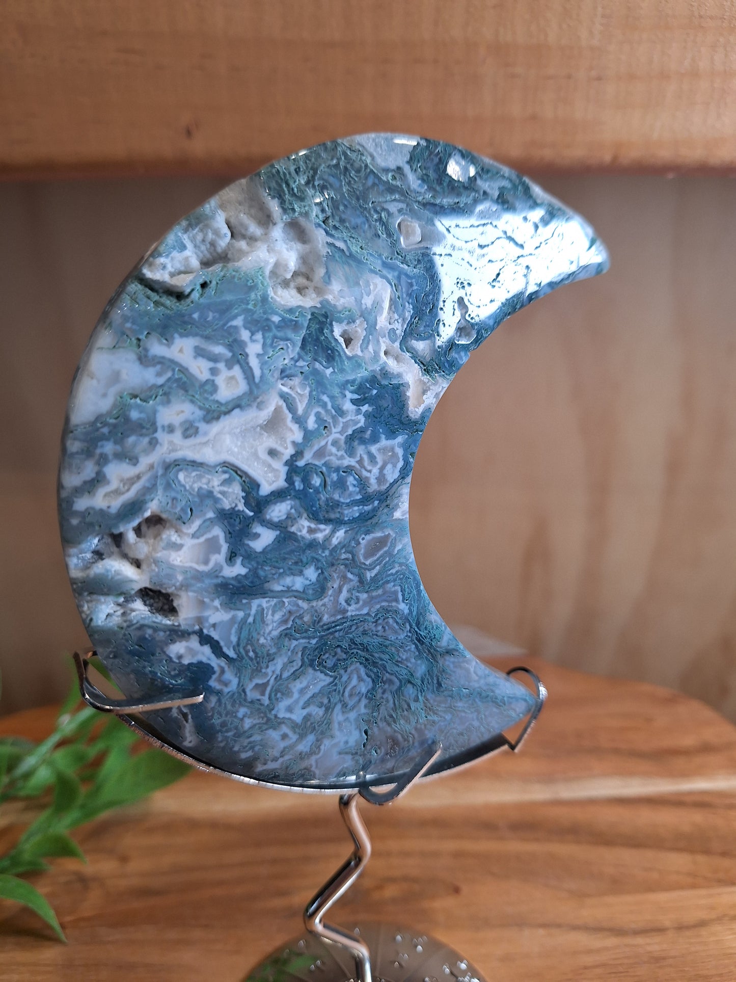 MOSS AGATE MOON INCLUDING STAND