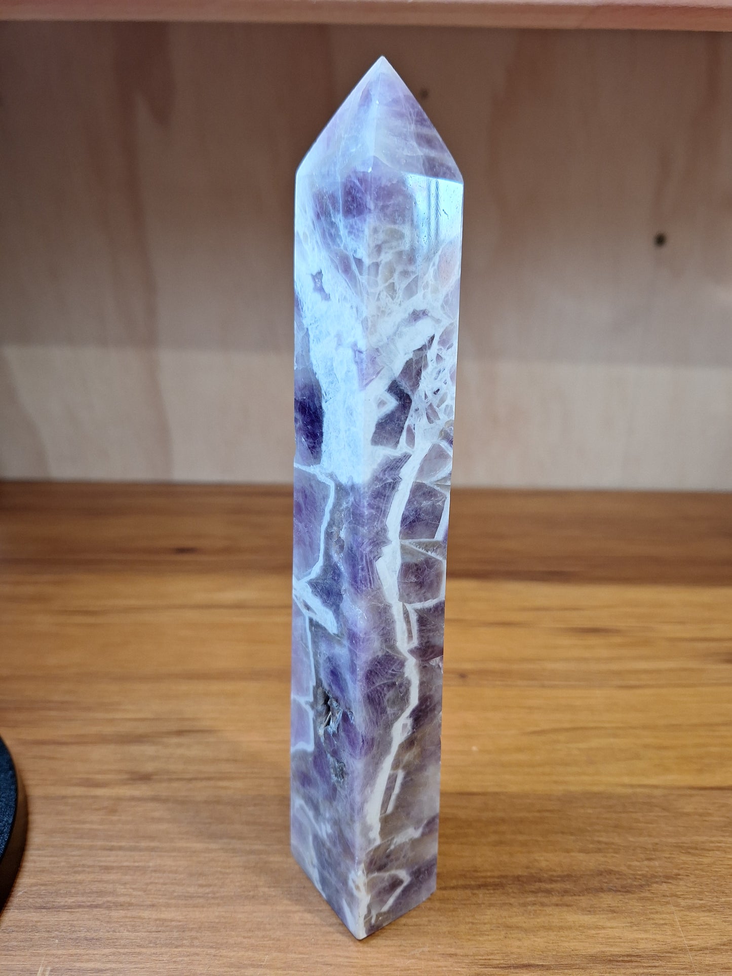 DREAM AMETHYST TOWER (CHEVRON AMETHYST)