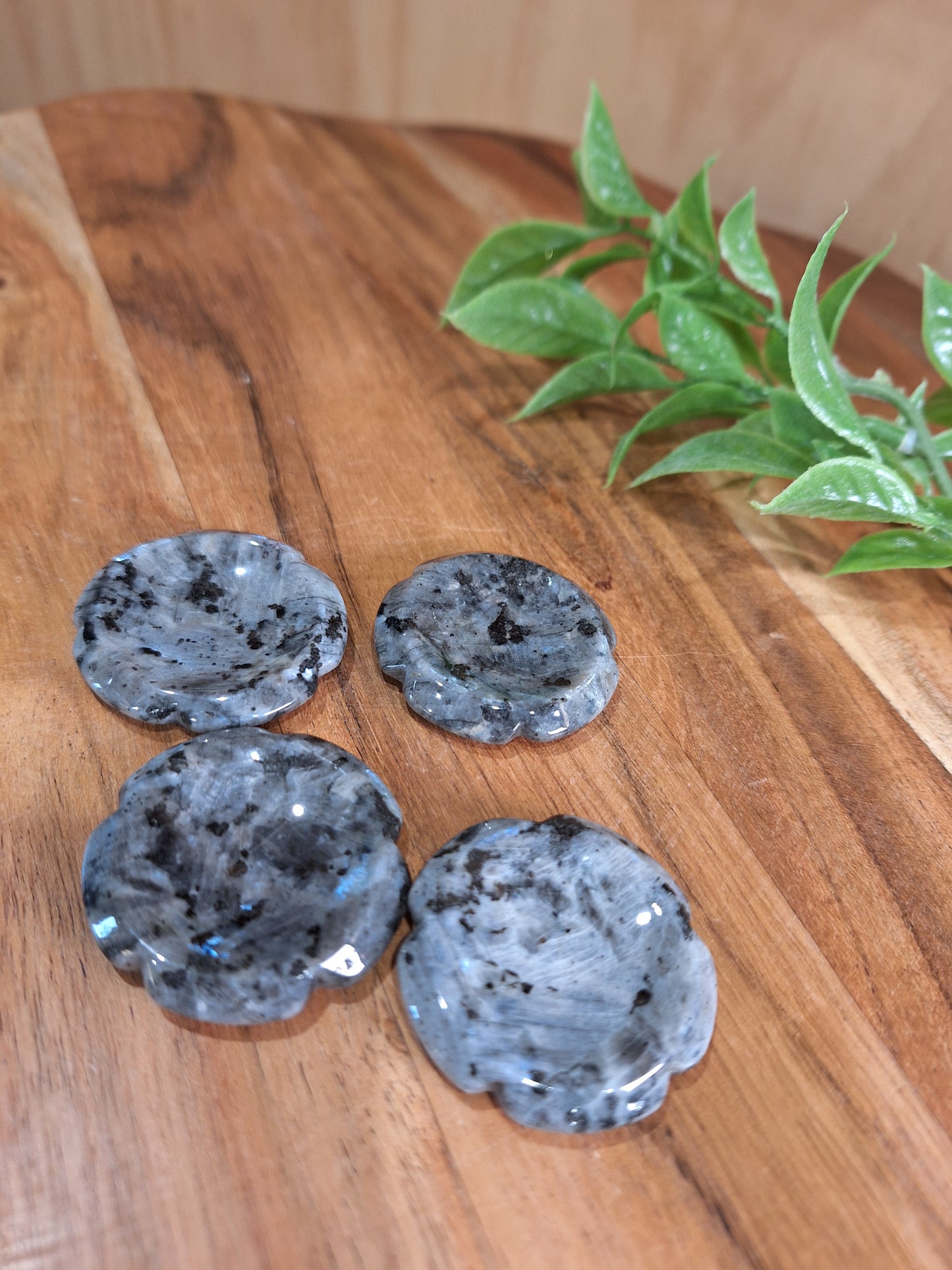 MINI BOWLS THAT COULD BE USED FOR SPHERE HOLDERS OR WORRY STONES