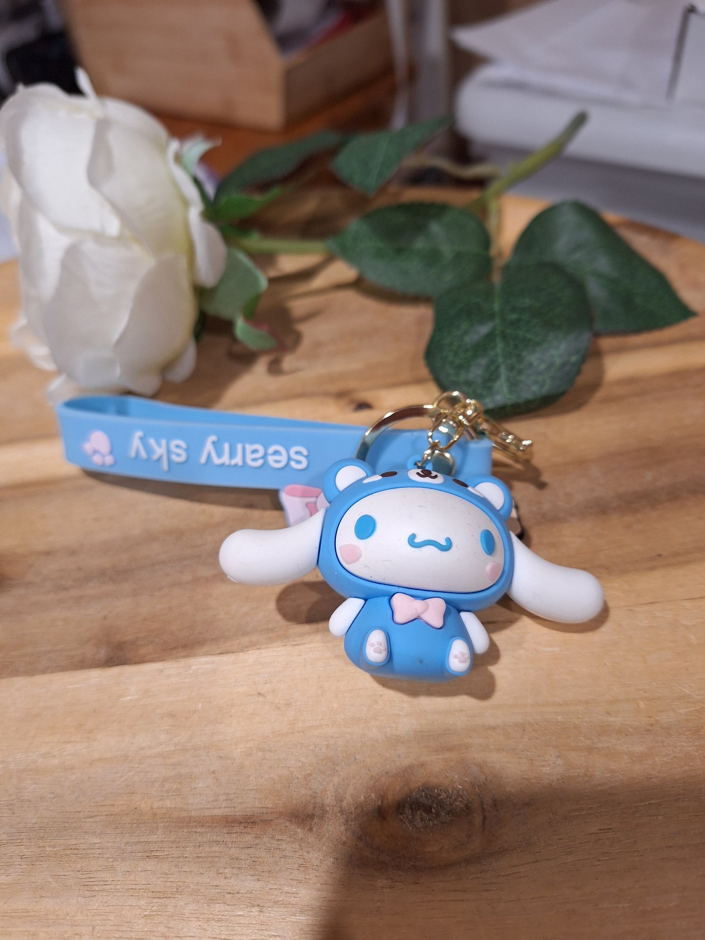 POPULAR CHARACTER KEYRINGS WITH WRISTLET ATTACHED