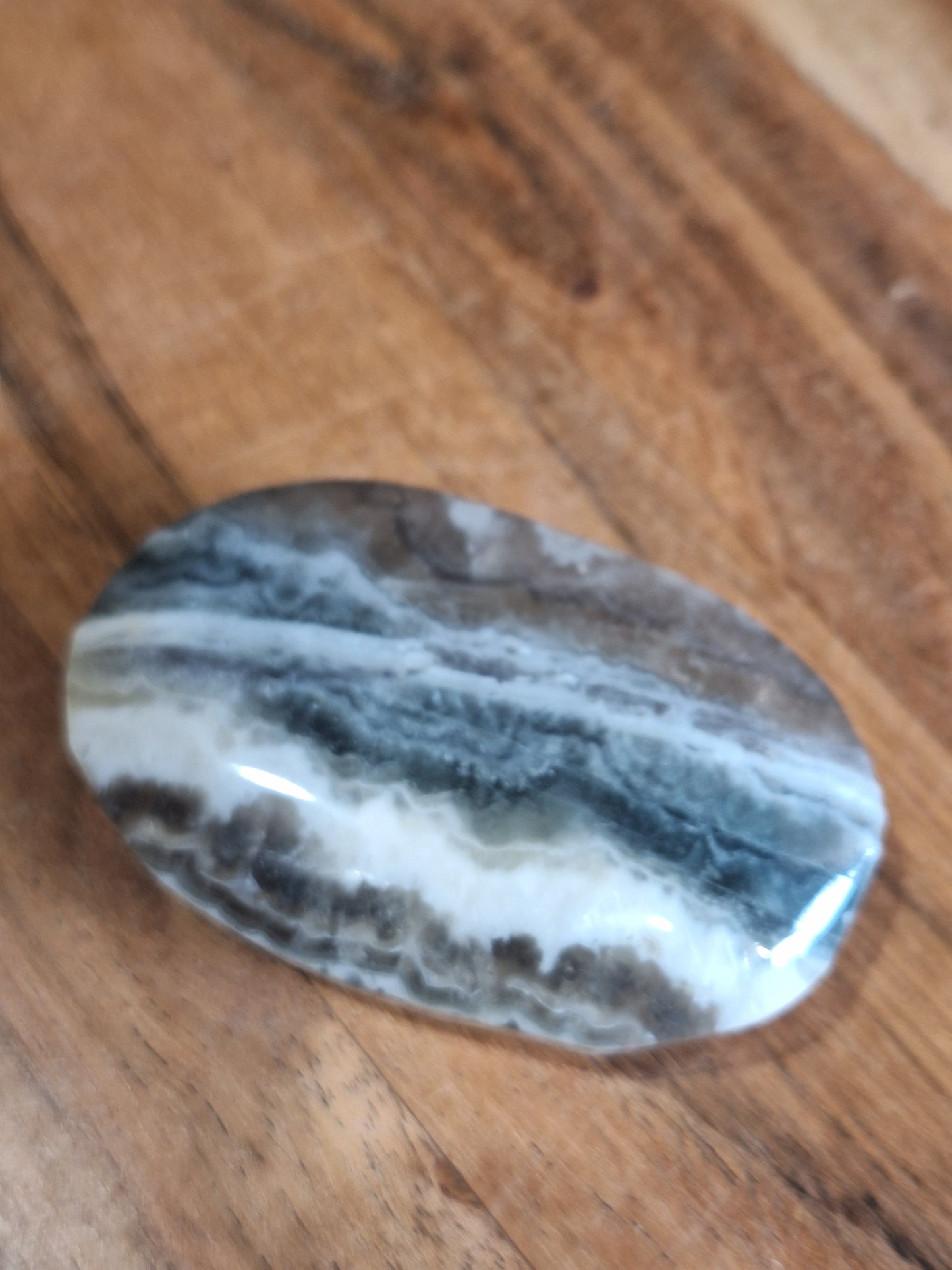 PALM STONES (MEDIUM & LARGE)