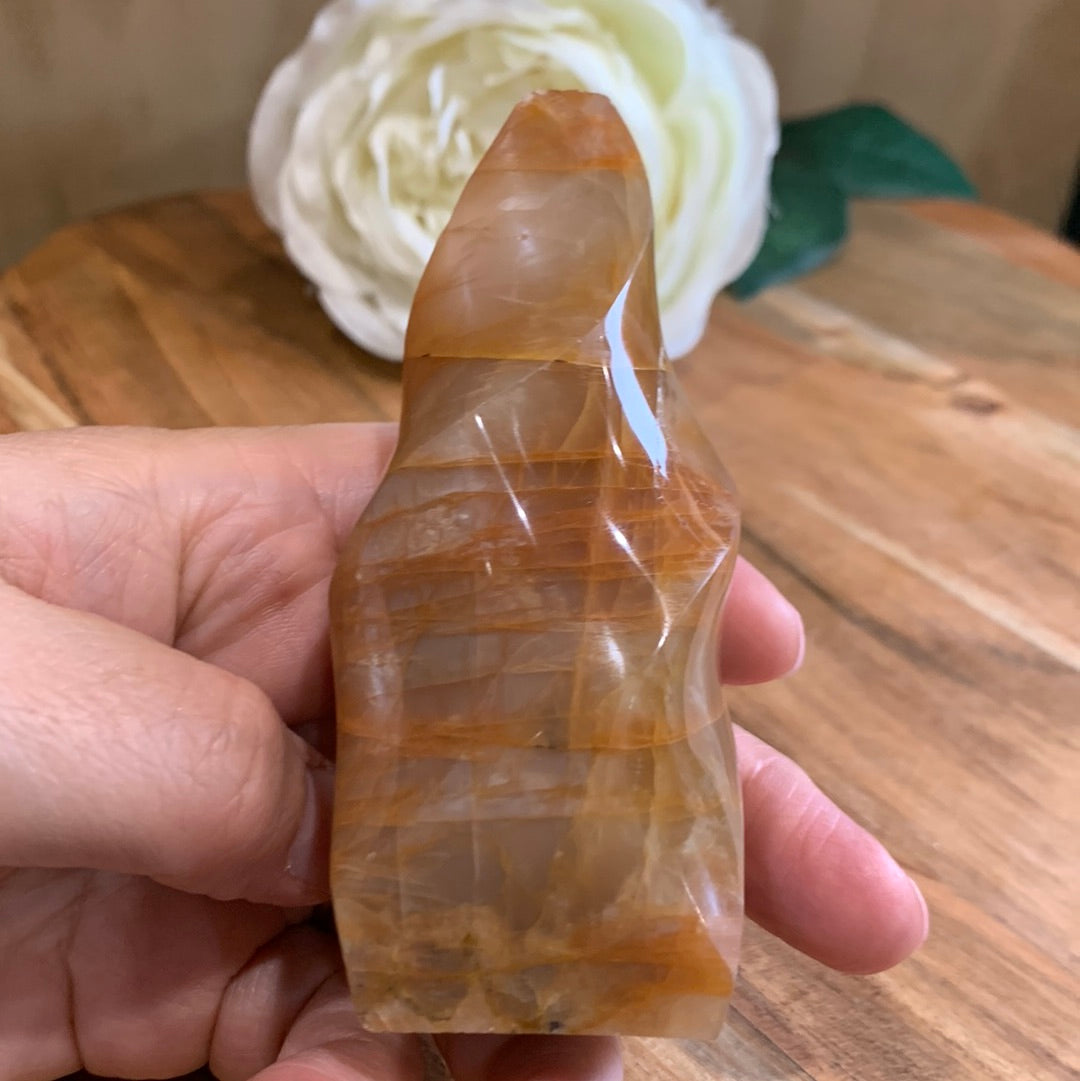 PEACH MOONSTONE FLAME (TIP IS BROKEN)