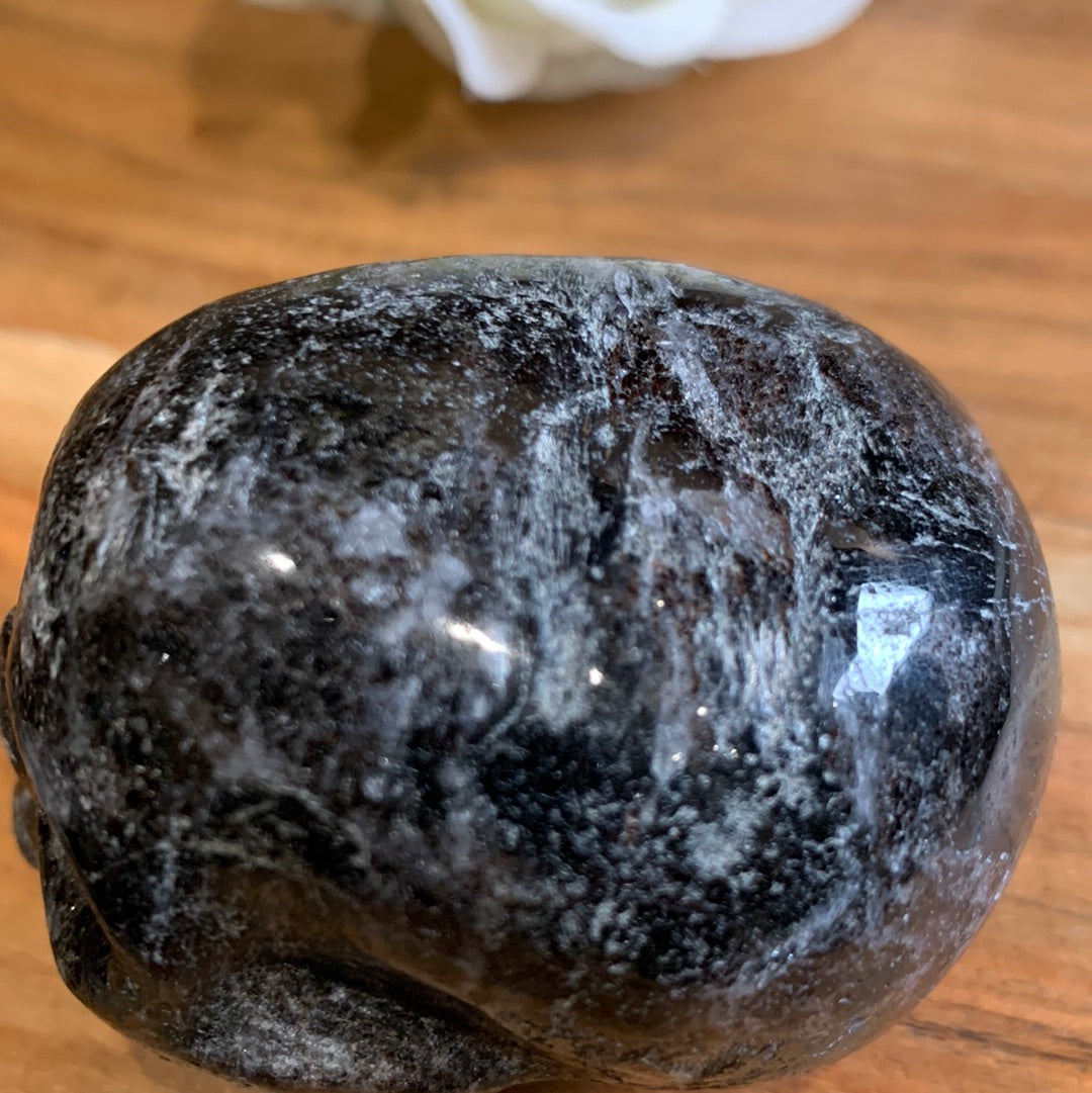 FIREWORK SKULL (ASTROPHYLITE)