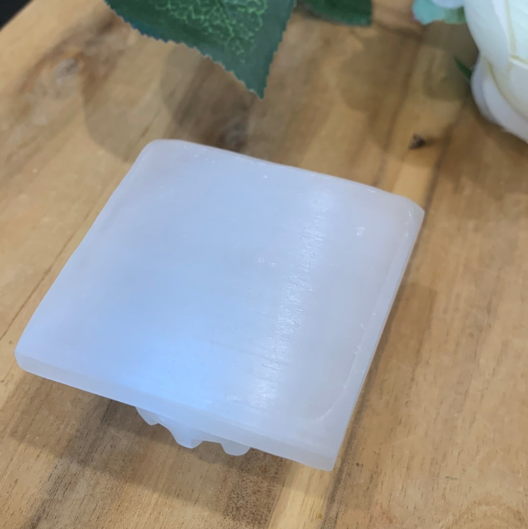 SELENITE SPAR LIGHT UP SHELF